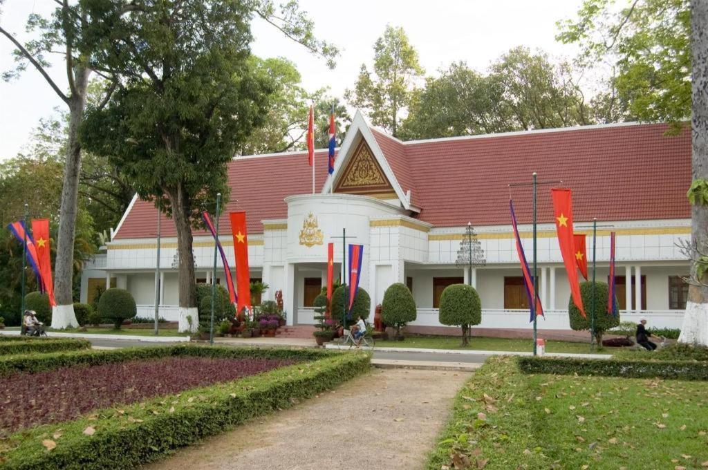 Happy Zone Hostel Сіємреап Екстер'єр фото