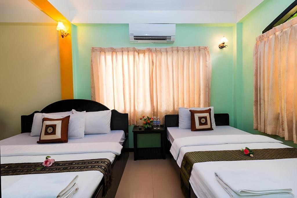 Happy Zone Hostel Сіємреап Екстер'єр фото